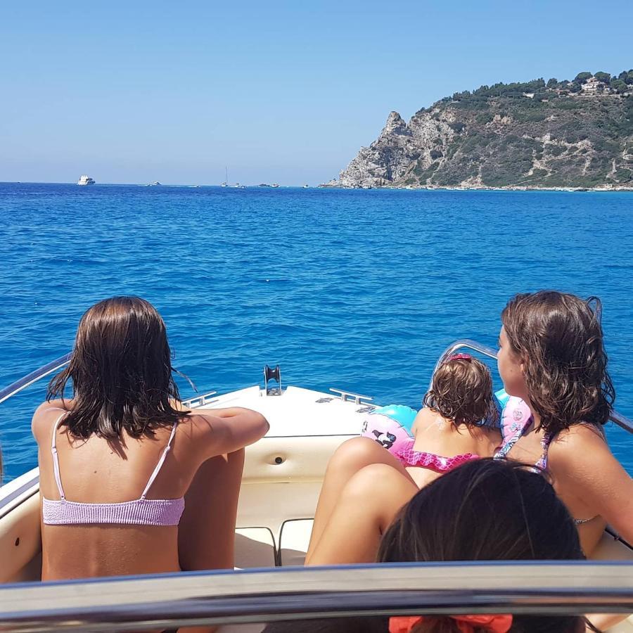Ninfa Sul Mare Apartments 50 M E T R I Dal Mare Best Breakfast And Free Parking Capo Vaticano Eksteriør bilde