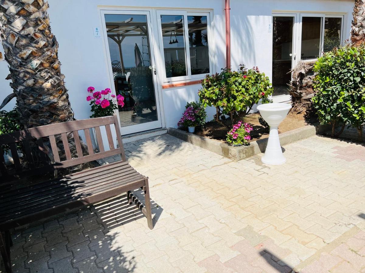 Ninfa Sul Mare Apartments 50 M E T R I Dal Mare Best Breakfast And Free Parking Capo Vaticano Eksteriør bilde