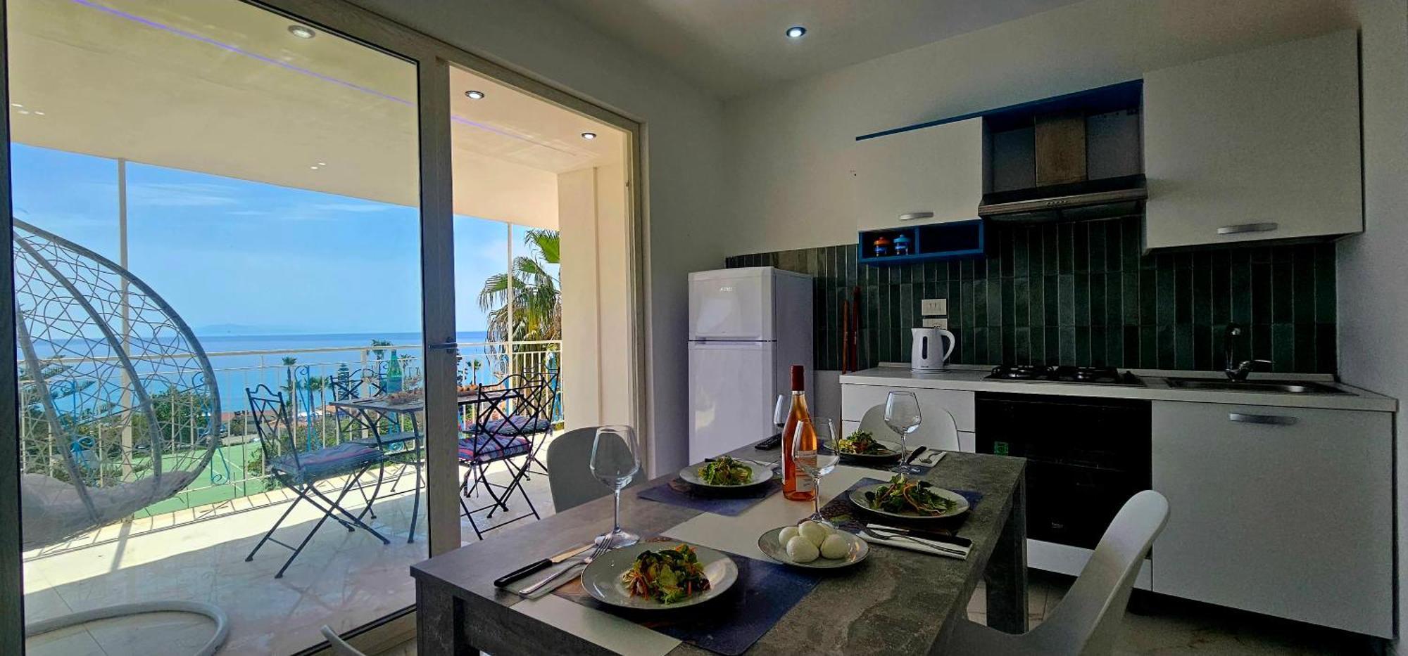 Ninfa Sul Mare Apartments 50 M E T R I Dal Mare Best Breakfast And Free Parking Capo Vaticano Eksteriør bilde